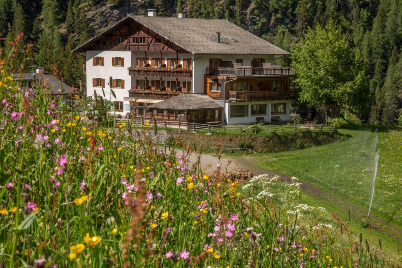 Hotel Ultnerhof Santa Gertrude Esterno foto