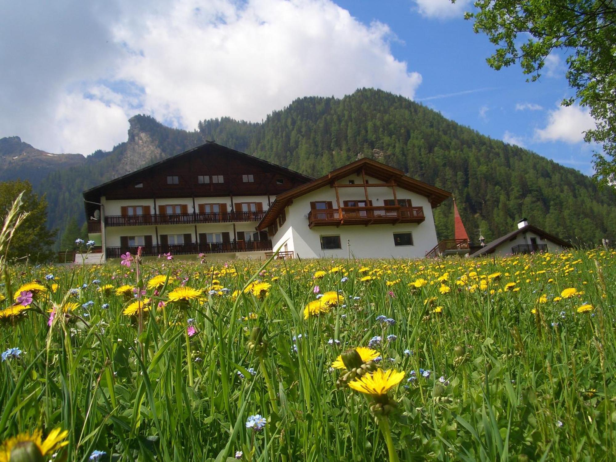 Hotel Ultnerhof Santa Gertrude Esterno foto