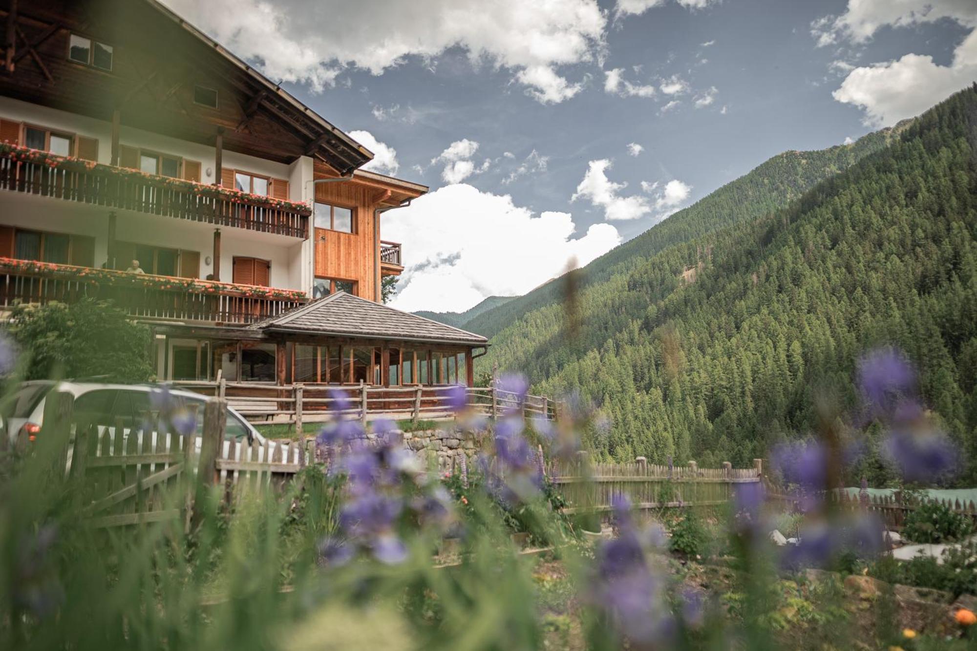 Hotel Ultnerhof Santa Gertrude Esterno foto