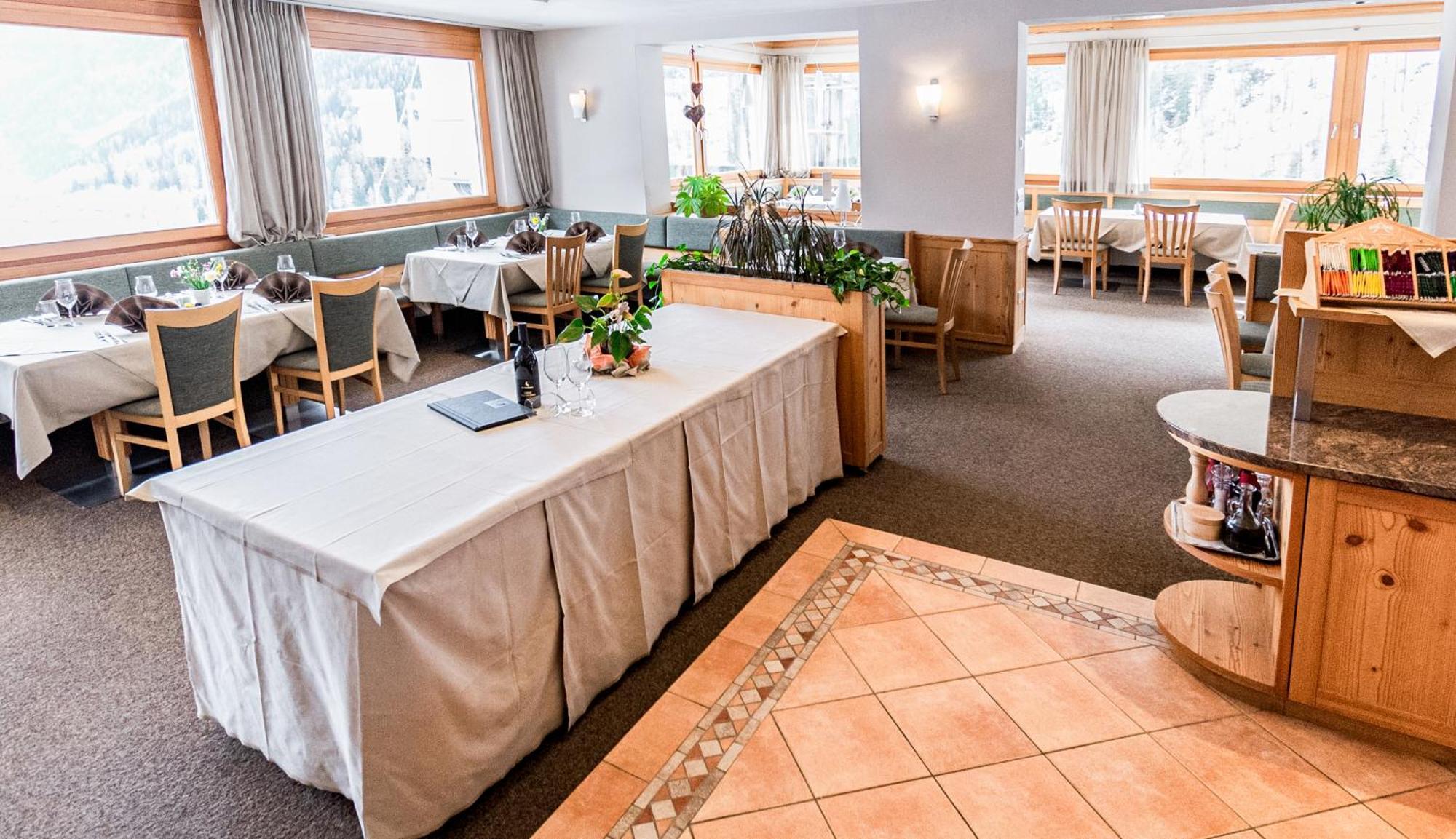 Hotel Ultnerhof Santa Gertrude Esterno foto
